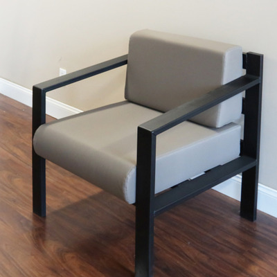 1426 / Room Mate Chair thumb